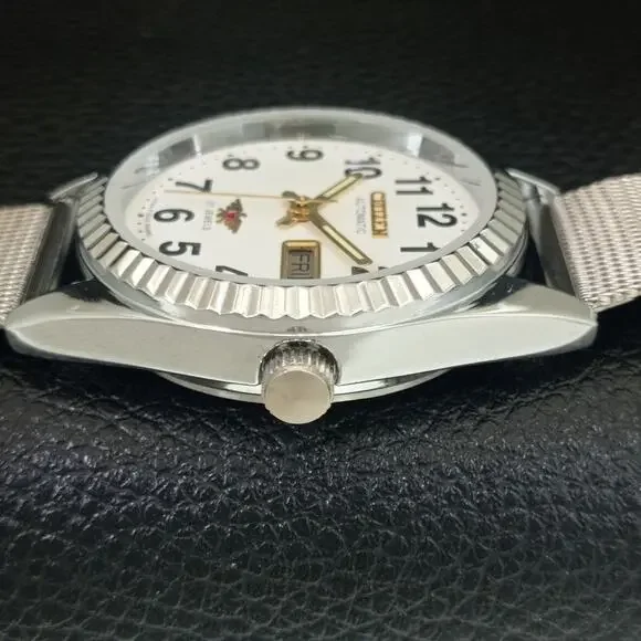 Vintage 1973 Citizen Automatic Mens Silver Watch W/daydate & White accents - Picture 5 of 9